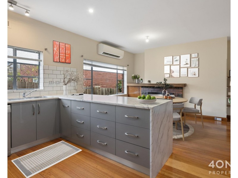 176 Augusta Road, Lenah Valley TAS 7008