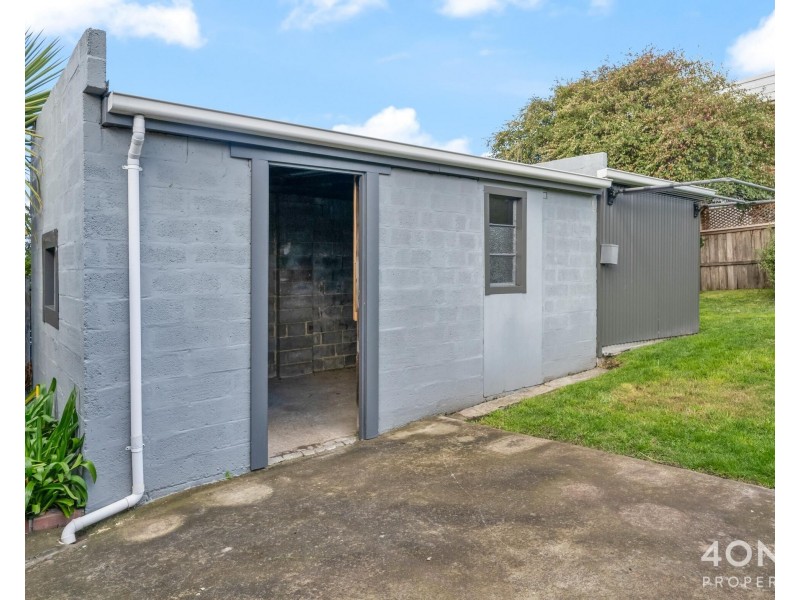 176 Augusta Road, Lenah Valley TAS 7008