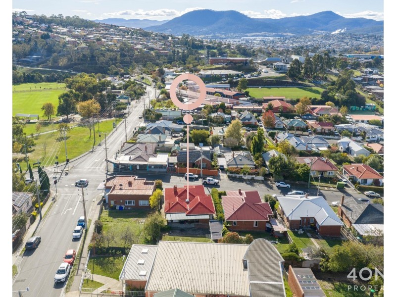 176 Augusta Road, Lenah Valley TAS 7008
