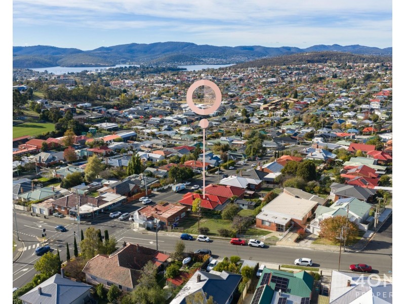 176 Augusta Road, Lenah Valley TAS 7008