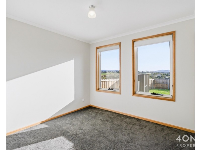 105 Fisher Drive, Herdsmans Cove TAS 7030