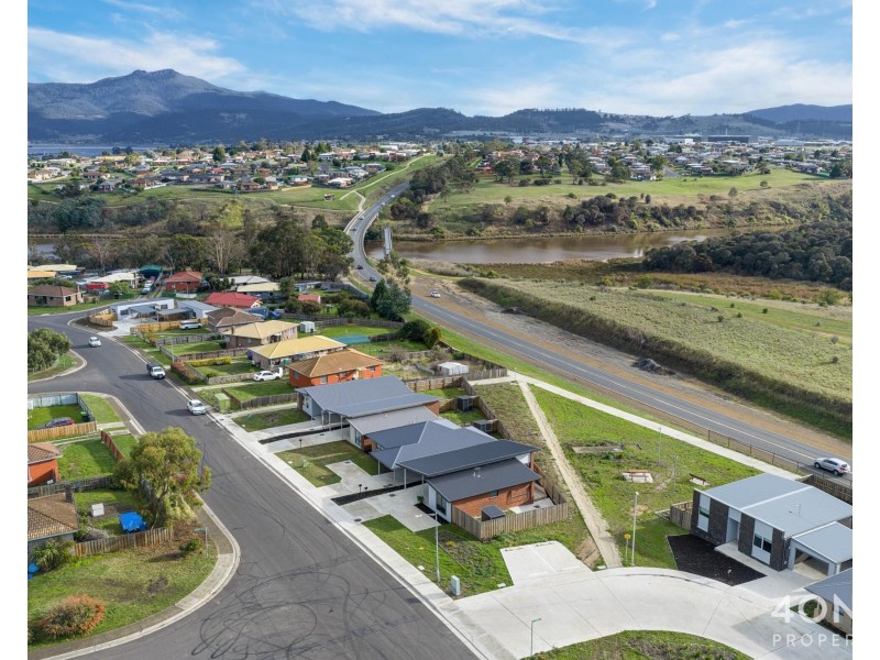 105 Fisher Drive, Herdsmans Cove TAS 7030