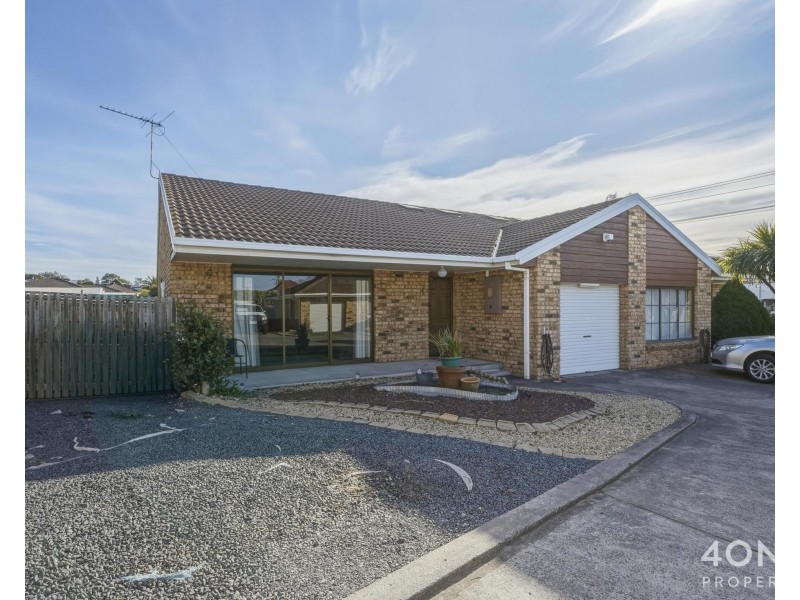 2/10 Racecourse Road, Brighton TAS 7030