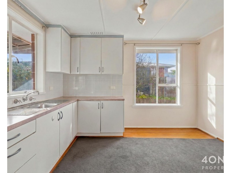 6 Langura Avenue, Chigwell TAS 7011