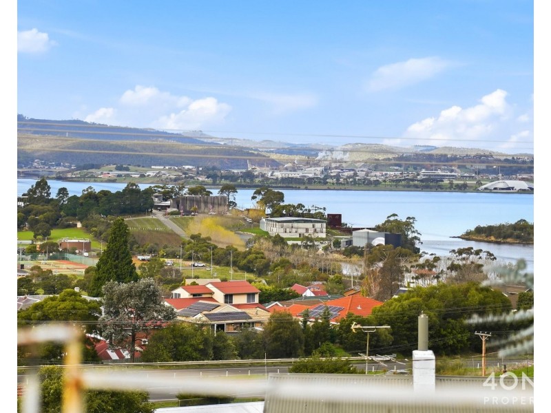 6 Langura Avenue, Chigwell TAS 7011