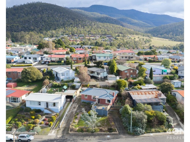 6 Langura Avenue, Chigwell TAS 7011
