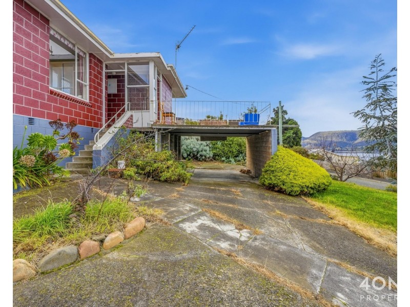 6 Langura Avenue, Chigwell TAS 7011