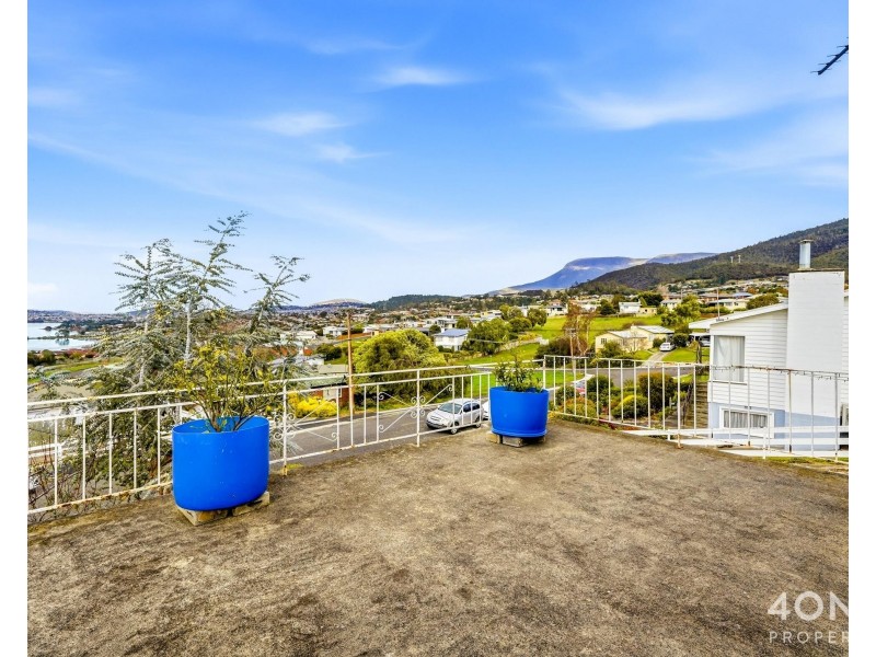 6 Langura Avenue, Chigwell TAS 7011
