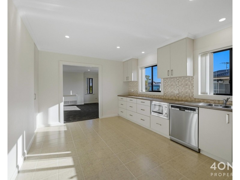 35 Edinburgh Crescent, Goodwood TAS 7010
