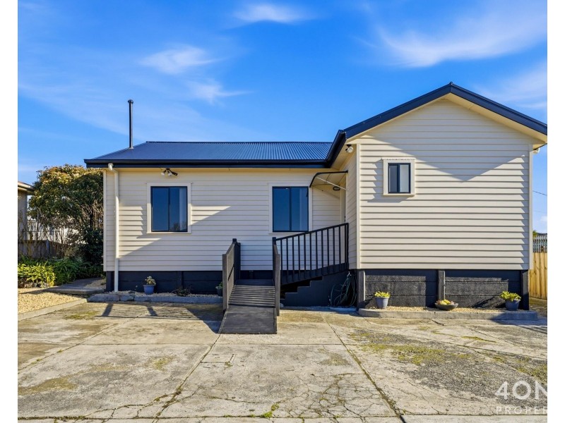 35 Edinburgh Crescent, Goodwood TAS 7010