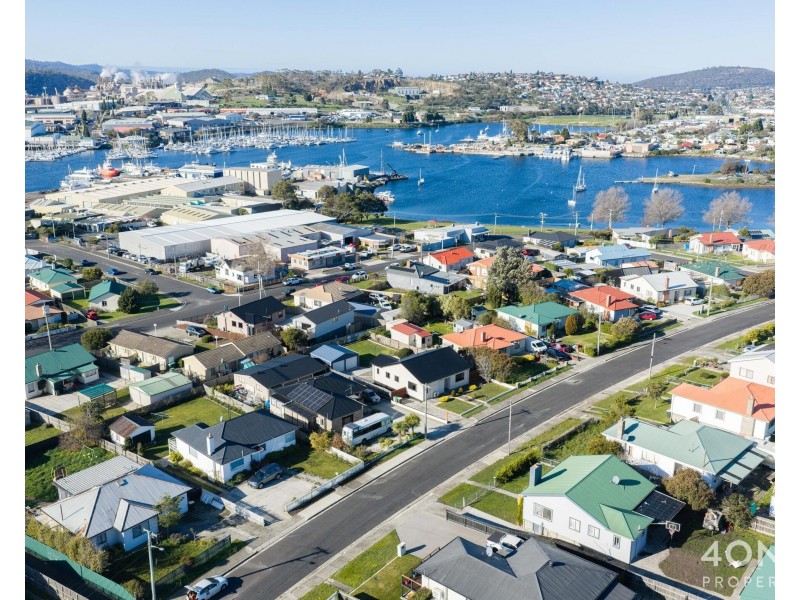 35 Edinburgh Crescent, Goodwood TAS 7010