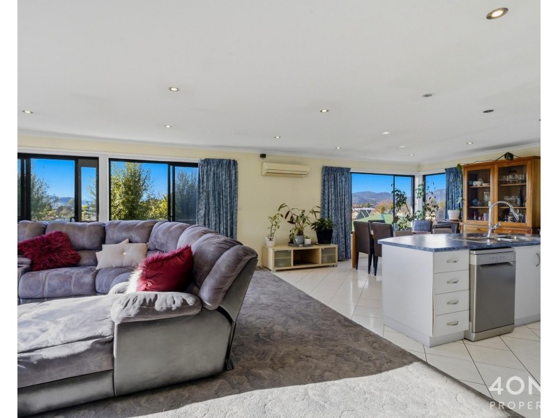 26 Govett Rise, Austins Ferry TAS 7011