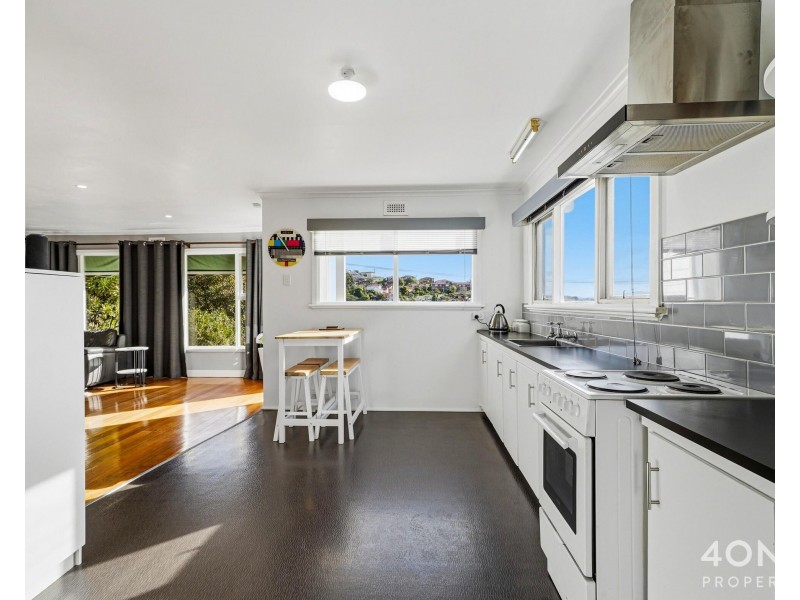 1 Oakbank Avenue, Montrose TAS 7010