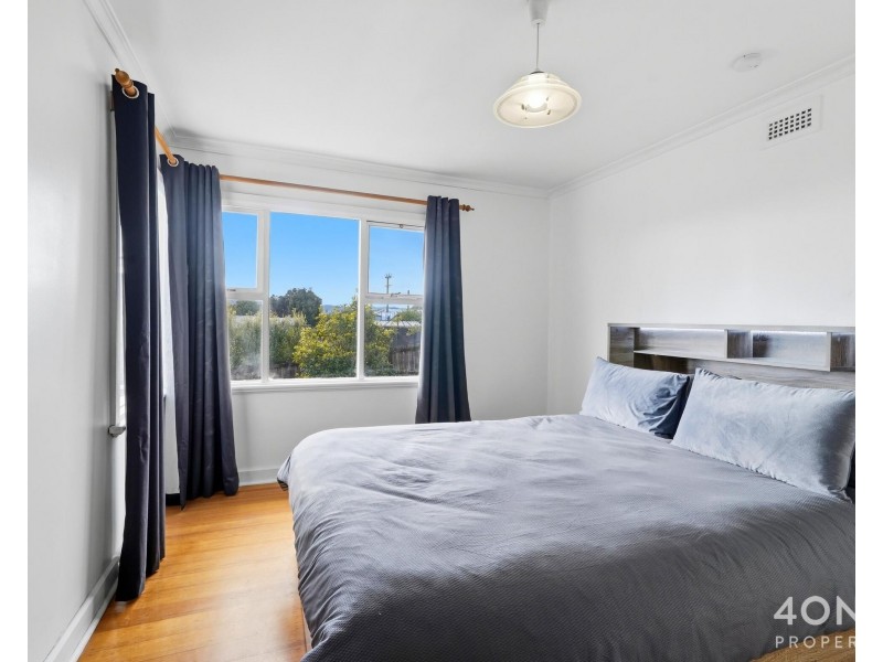 1 Oakbank Avenue, Montrose TAS 7010