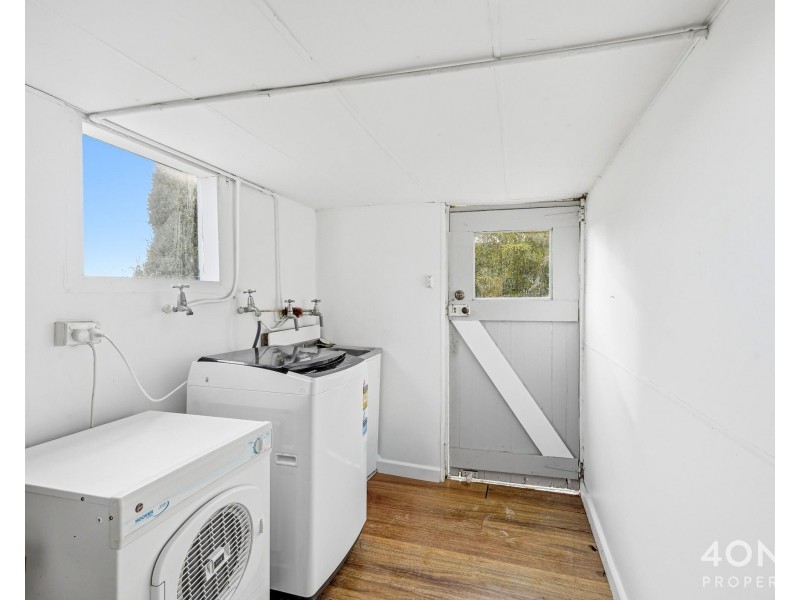 1 Oakbank Avenue, Montrose TAS 7010