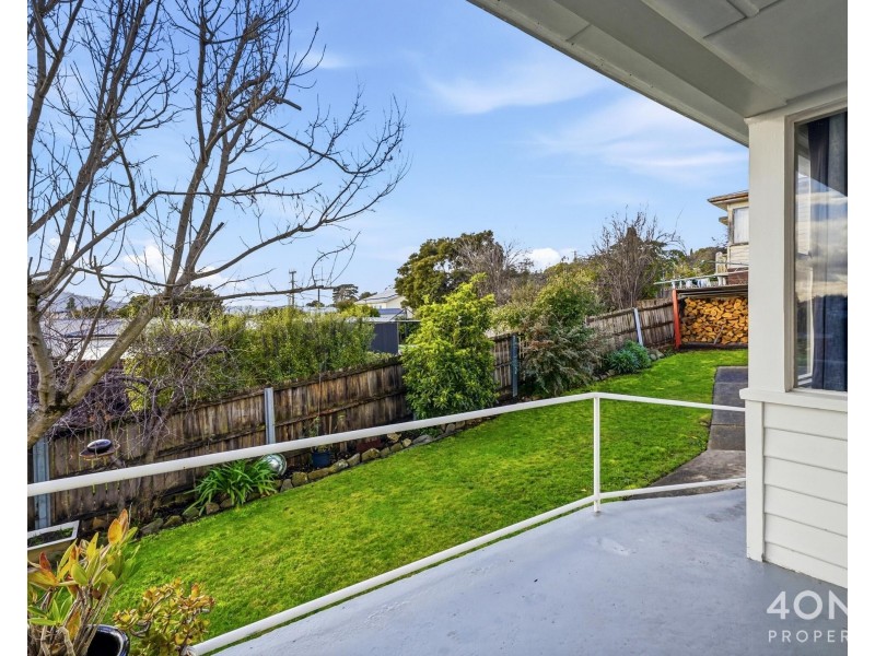 1 Oakbank Avenue, Montrose TAS 7010