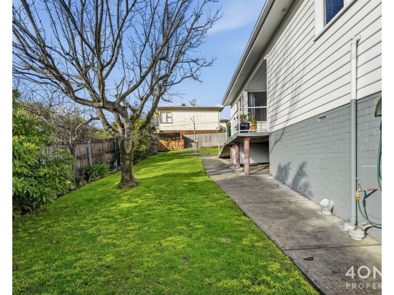 1 Oakbank Avenue, Montrose TAS 7010