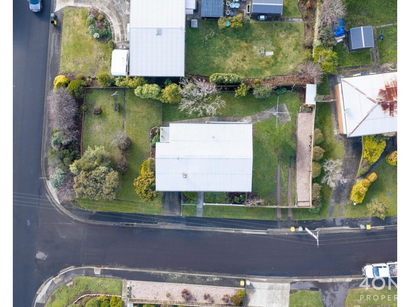 1 Oakbank Avenue, Montrose TAS 7010