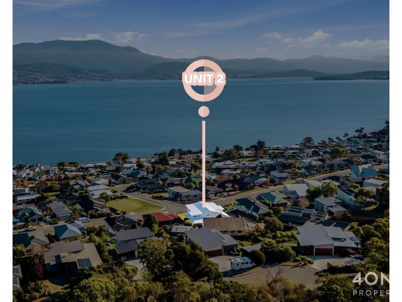 2/704 Oceana Drive, Tranmere TAS 7018