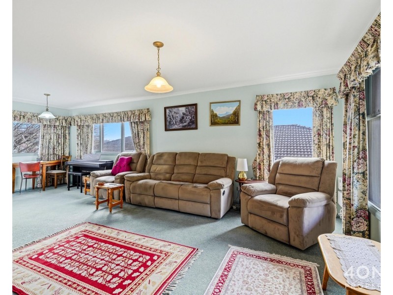 12 Turnbull Crescent, Rosetta TAS 7010