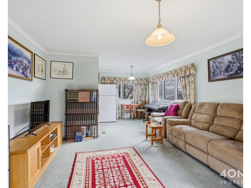 12 Turnbull Crescent, Rosetta TAS 7010