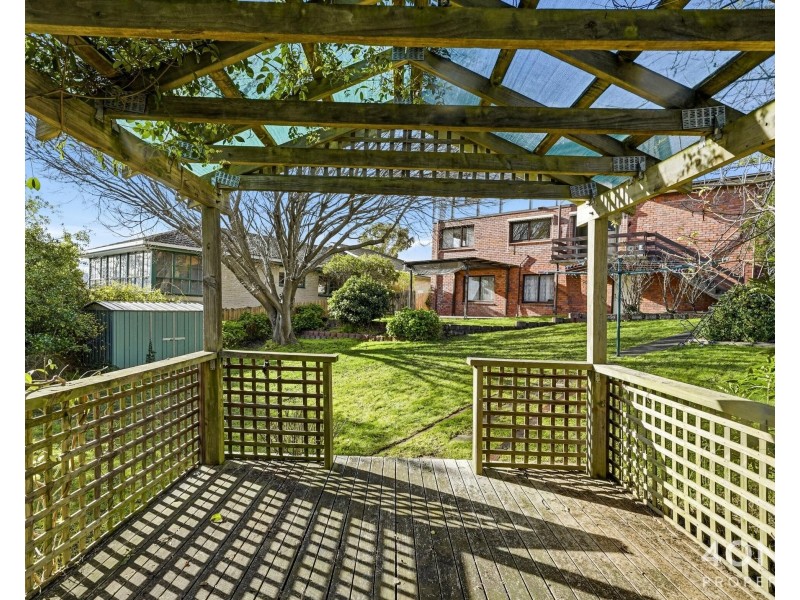 12 Turnbull Crescent, Rosetta TAS 7010