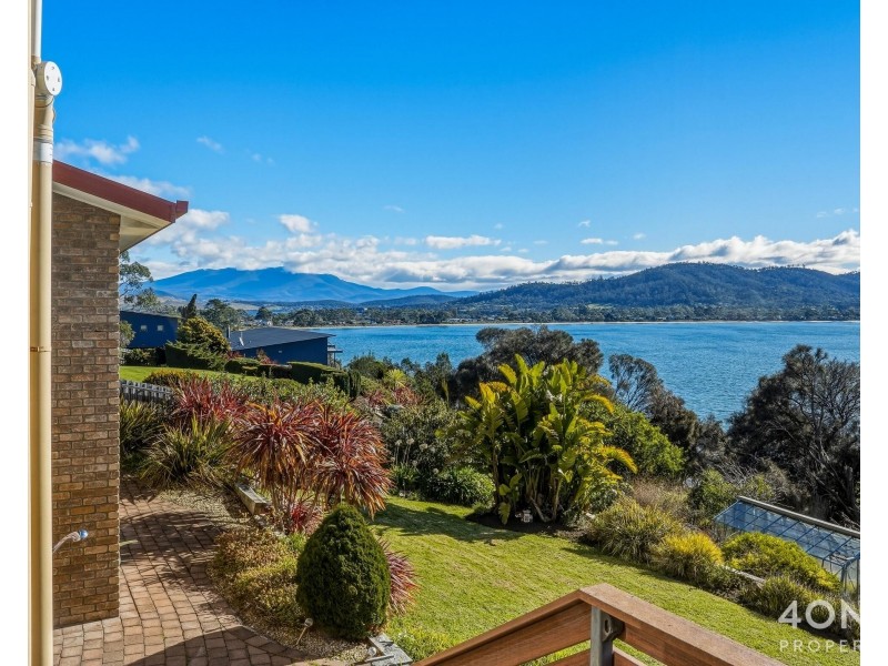 25 Bayside Drive, Lauderdale TAS 7021