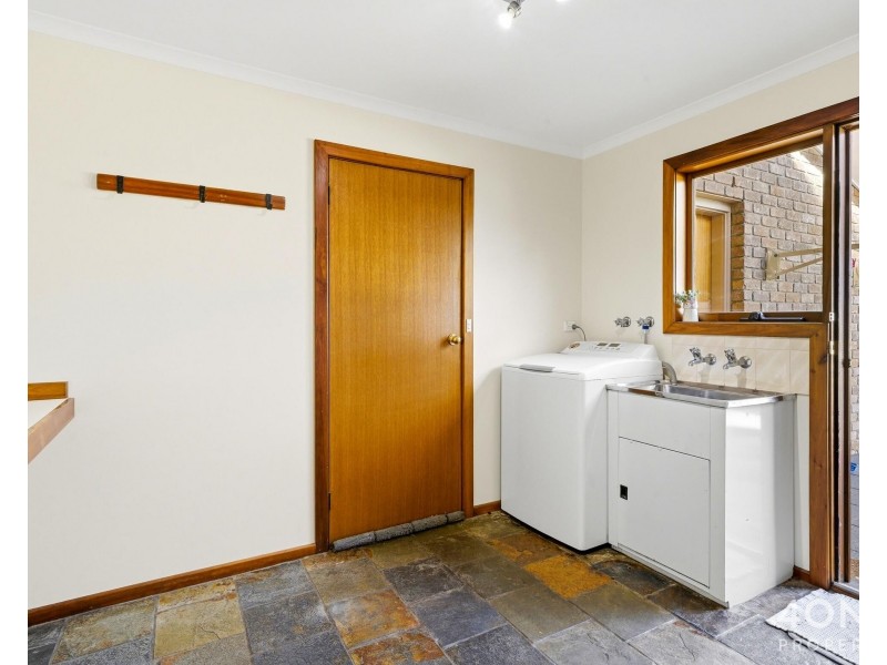 25 Bayside Drive, Lauderdale TAS 7021