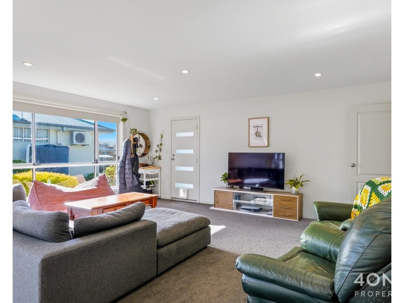 2/24 Joseph Link, Brighton TAS 7030