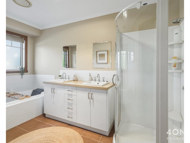 8 Heron Court, Granton TAS 7030