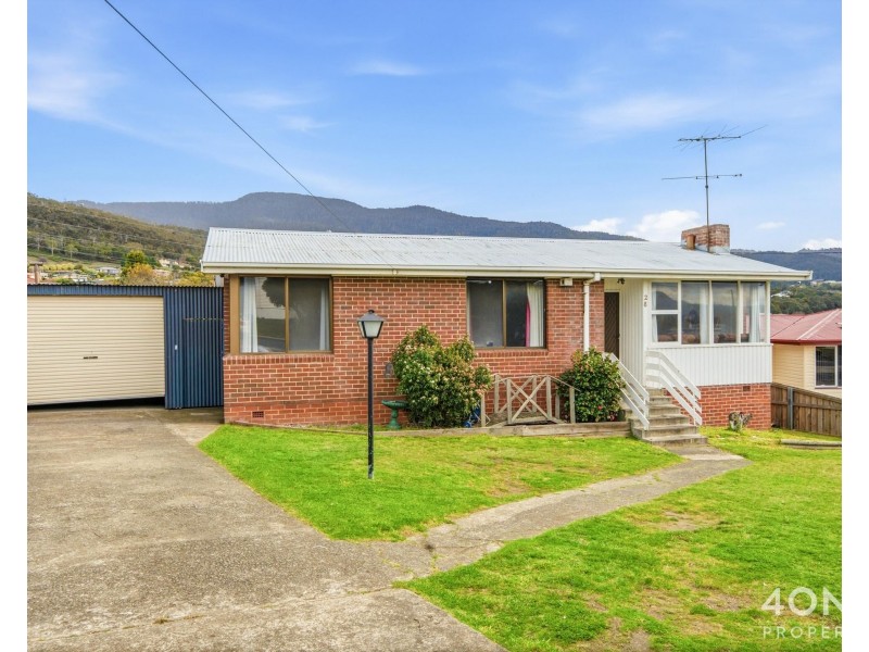 28 Centenary Crescent, Claremont TAS 7011