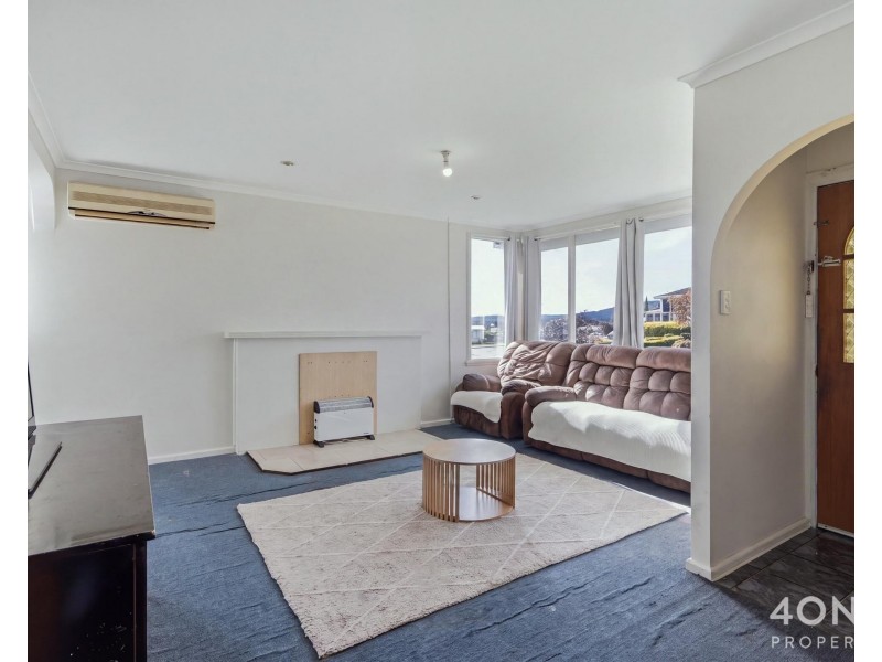 28 Centenary Crescent, Claremont TAS 7011