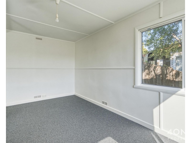 1/219 Cambridge Road, Warrane TAS 7018
