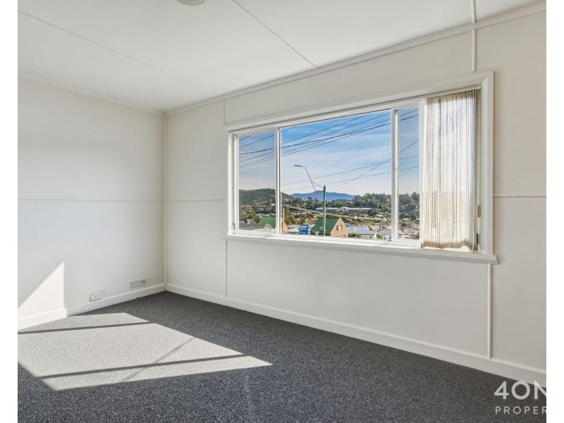 1/219 Cambridge Road, Warrane TAS 7018