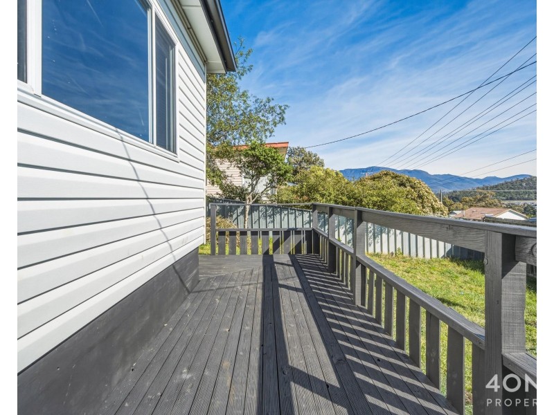 1/219 Cambridge Road, Warrane TAS 7018