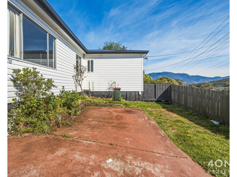 1/219 Cambridge Road, Warrane TAS 7018