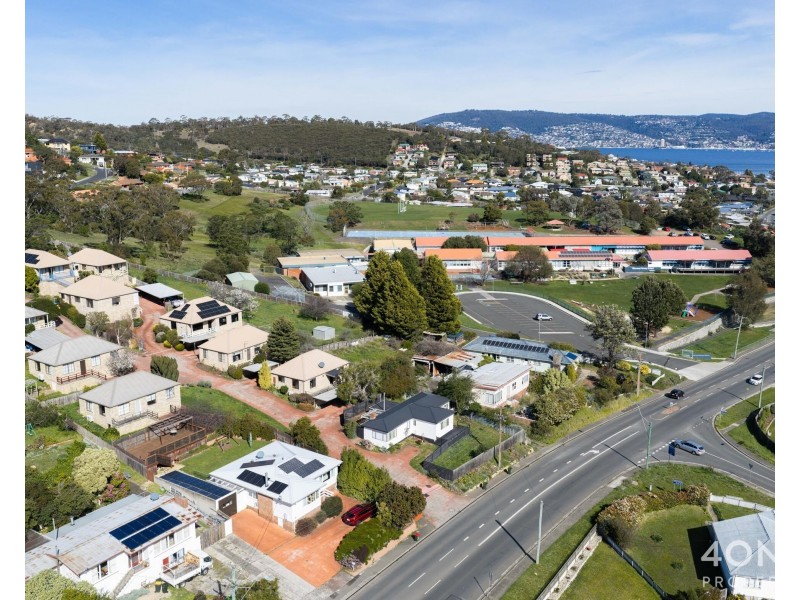 1/219 Cambridge Road, Warrane TAS 7018