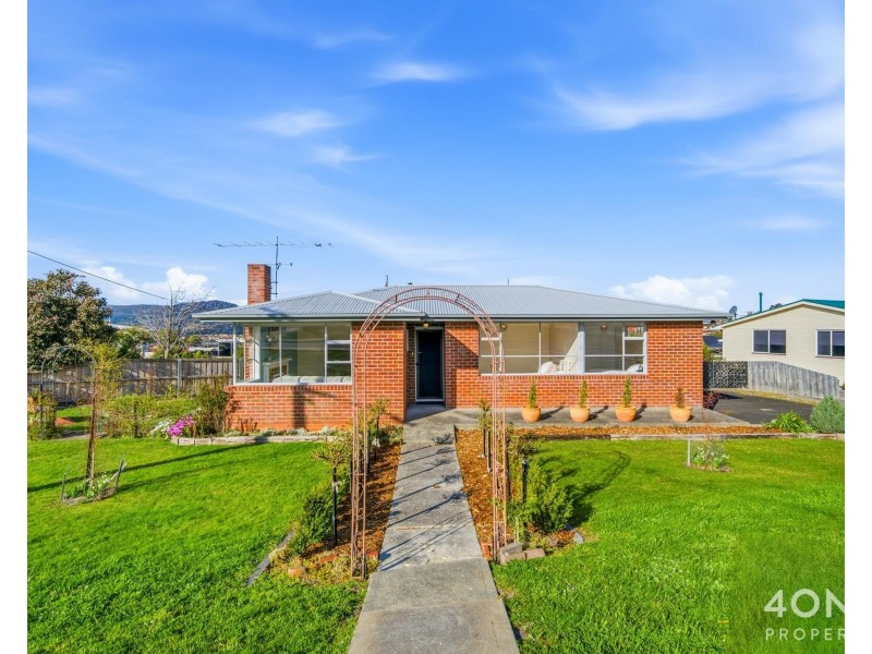 41 Adelphi Road, Claremont TAS 7011