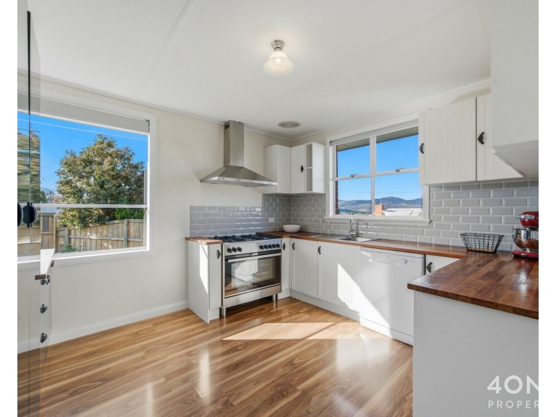 41 Adelphi Road, Claremont TAS 7011