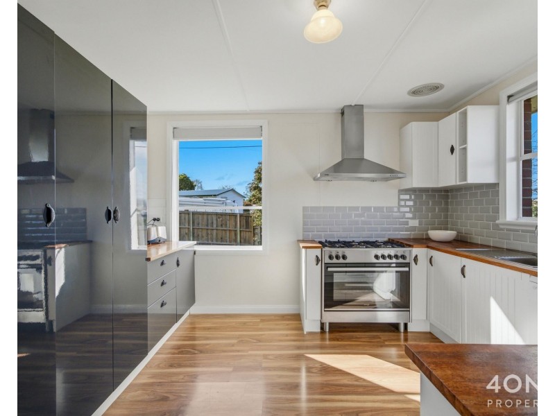 41 Adelphi Road, Claremont TAS 7011