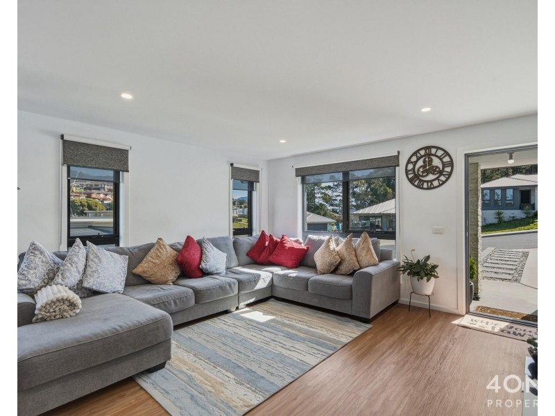 6 Stony Point Drive, Austins Ferry TAS 7011