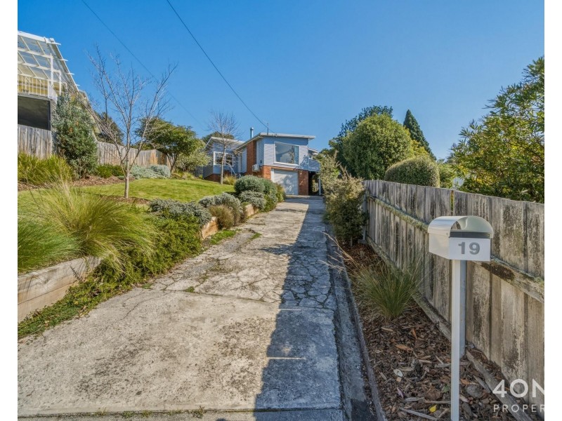 19 Laverack Court, Austins Ferry TAS 7011