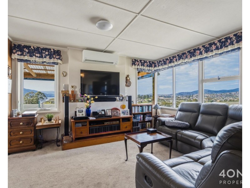 10 Jimbirn Street, Berriedale TAS 7011