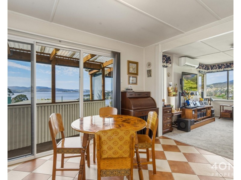10 Jimbirn Street, Berriedale TAS 7011