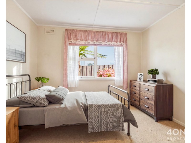 10 Jimbirn Street, Berriedale TAS 7011