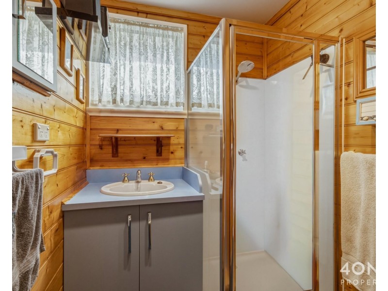 10 Jimbirn Street, Berriedale TAS 7011