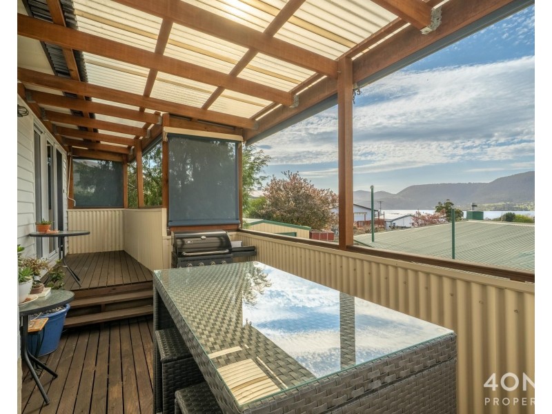 10 Jimbirn Street, Berriedale TAS 7011