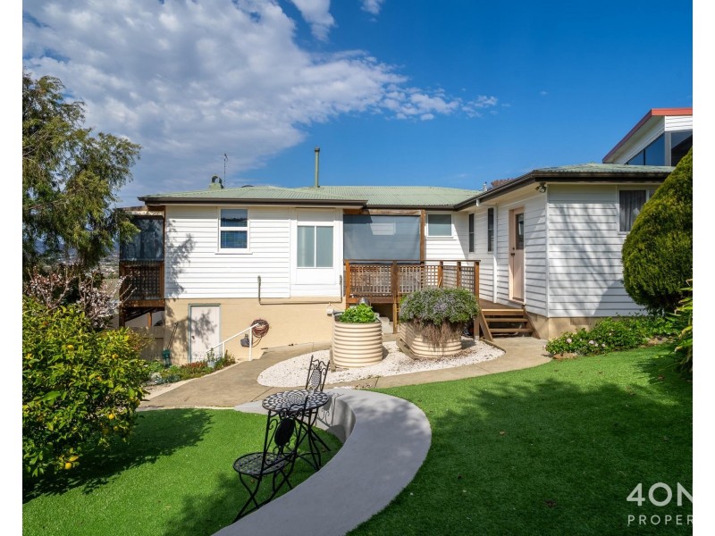 10 Jimbirn Street, Berriedale TAS 7011