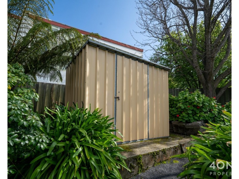 10 Jimbirn Street, Berriedale TAS 7011