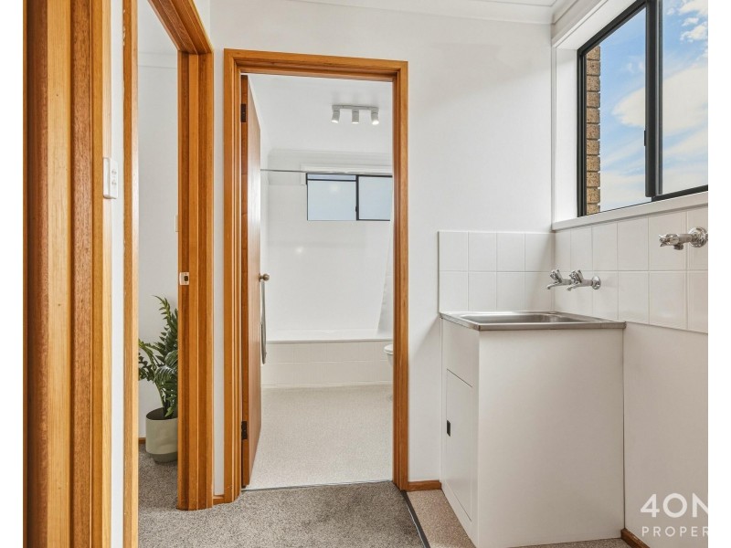 23/4 Clifford Court, Howrah TAS 7018